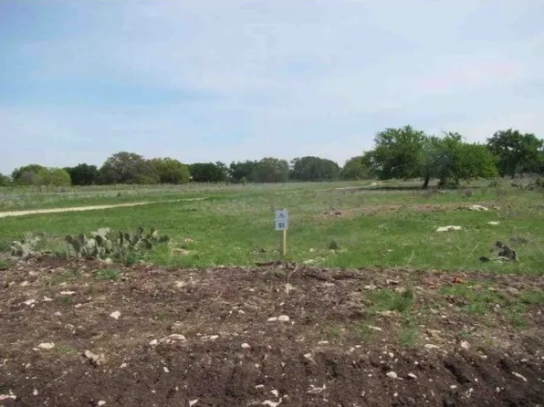 310 Yellowstone Dr, Oglesby, TX 76561