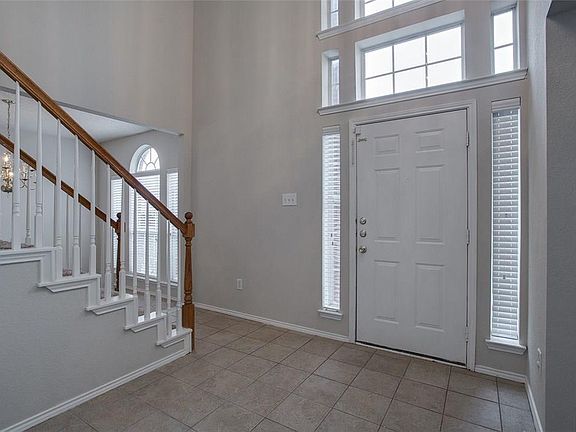 3rd image of 7808 Silver Sage Dr