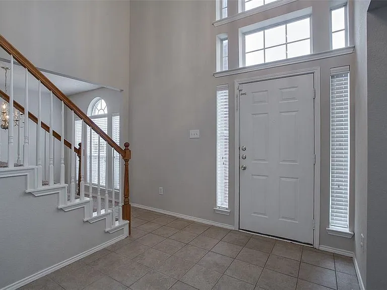 7808 Silver Sage Dr — Photo 3