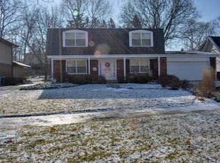 1149 Black Oak Dr, Downers Grove, IL