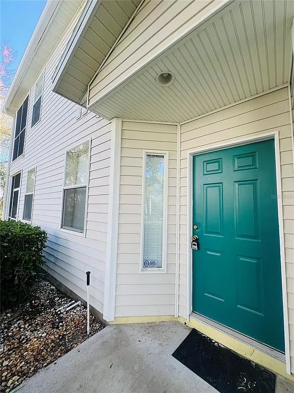 2 bed, 2.0 bath, 1233 sqft, $2,190 — Photo 3