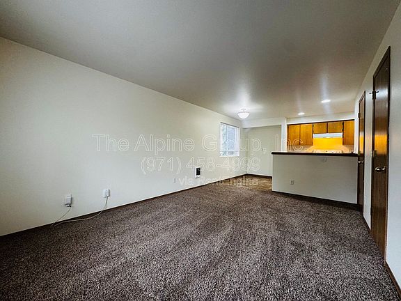 2nd image of 8314 SE Yamhill St APT 1