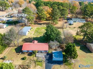 61 Lucy Ave, Decatur, AL 35603