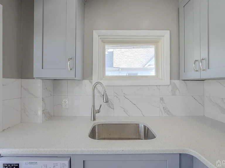 49 Riva Ave #2 — Photo 16
