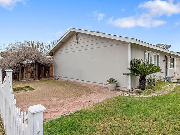 5th image of 1092 Sherman Court