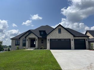 4498 E Lancaster Way, Springfield, MO 65802