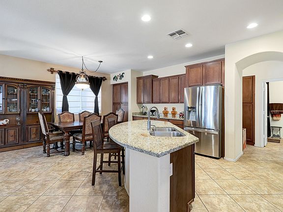 3rd image of 17656 W Marshall Ln