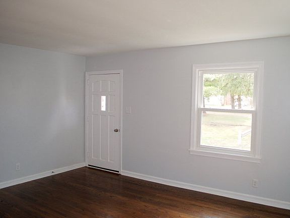 5th image of 780 Marlow Pl