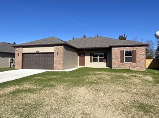 405 E Rosalie St, Strafford, MO 65757