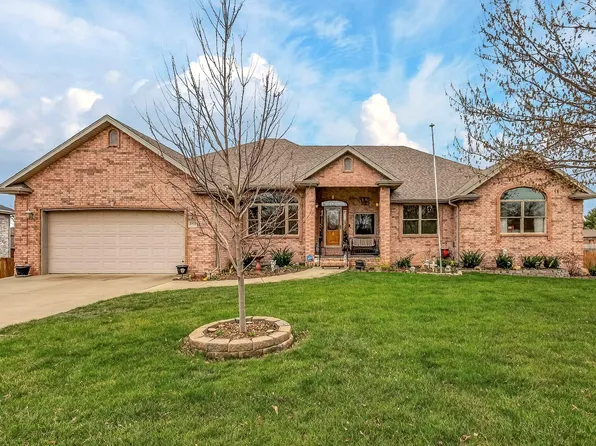 2374 S April Avenue, Springfield, MO 65807