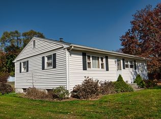 5 Milhaven Dr, West Haven, CT 06516