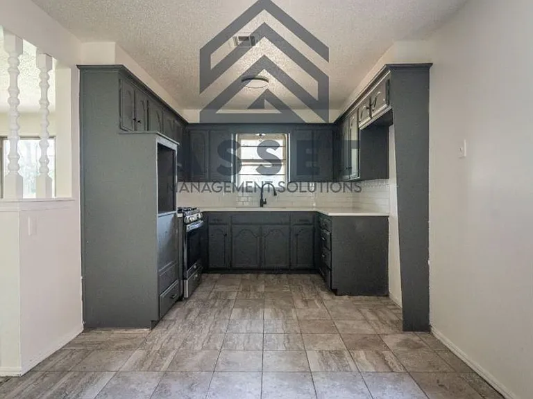 5017 S Briarwood Dr — Photo 10