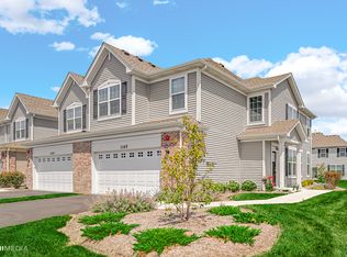 1165 Hawk Hollow Dr, Yorkville, IL 60560