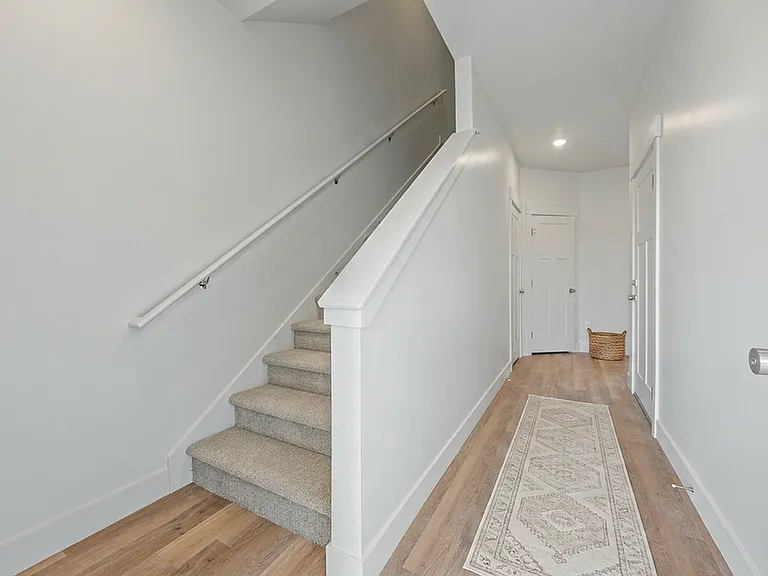 661 Brezza Dr — Photo 5
