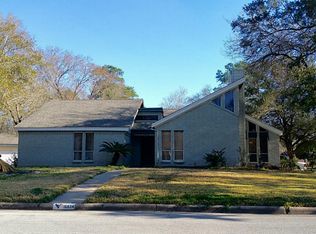 16034 Spinnaker Dr, Crosby, TX 77532