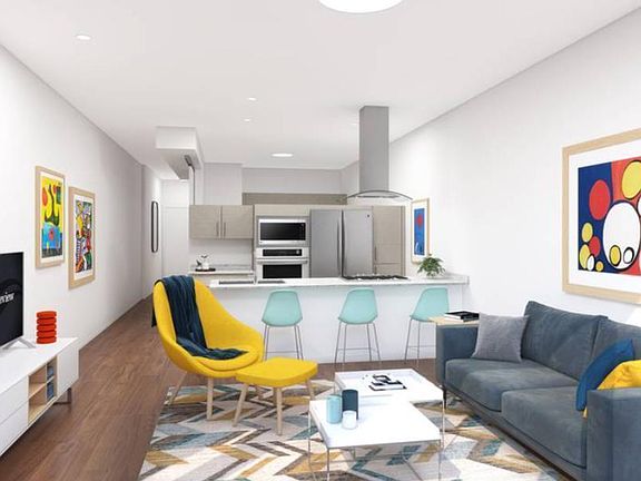 5th image of 650 W Cornelia Ave #401