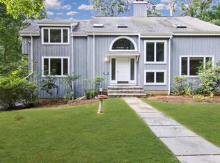 470 Haviland Rd, Stamford, CT 06903