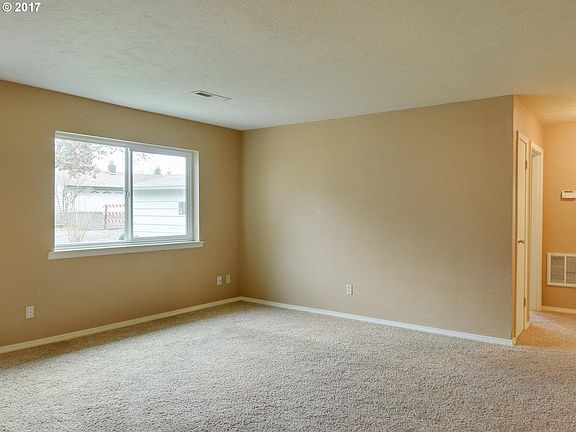 5th image of 5509 NE 114th St