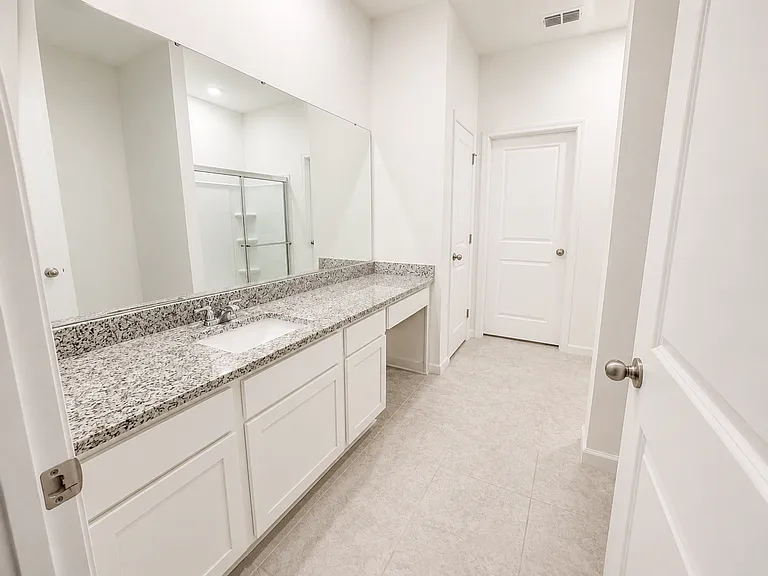 1332 Dalkeith Cv — Photo 24