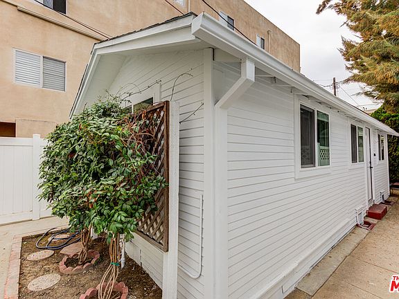 2nd image of 11918 Rochester Ave