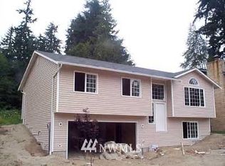 4734 Black Frst, Everett, WA 98203