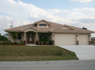 412 SW Baoy Ave, Port St Lucie, FL 34953