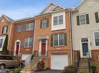 17506 Victoria Falls Dr, Dumfries, VA 22025