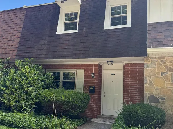 1121 W Aaron Dr APT C, State College, PA 16803