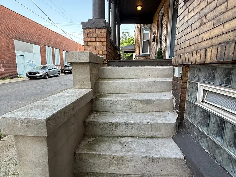 1320 W 80th St #A — Photo 33