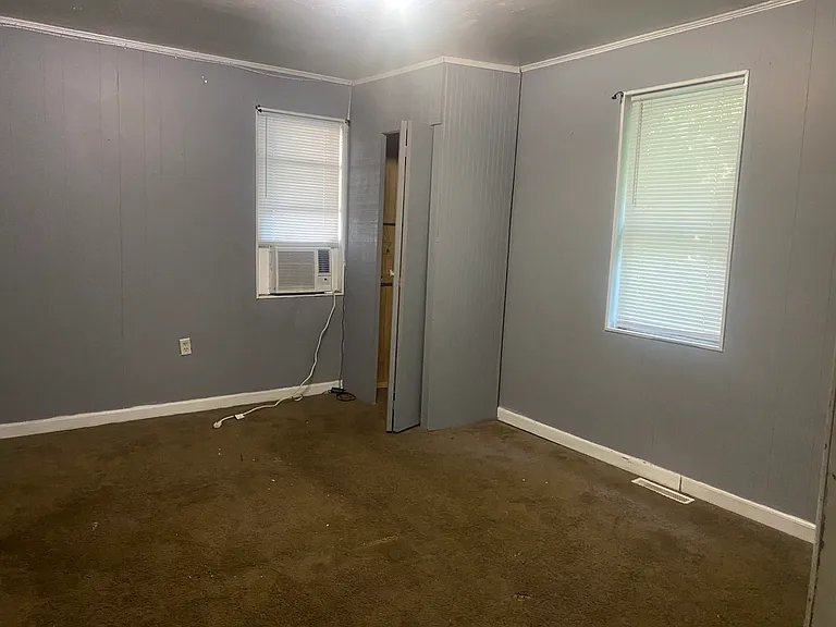 513 Alexander Cir — Photo 6
