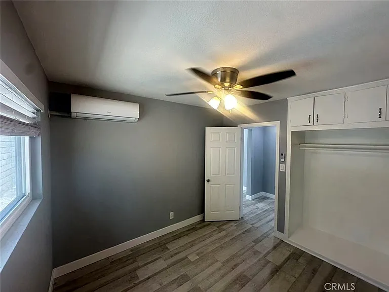 8932 Redwood Ave — Photo 9
