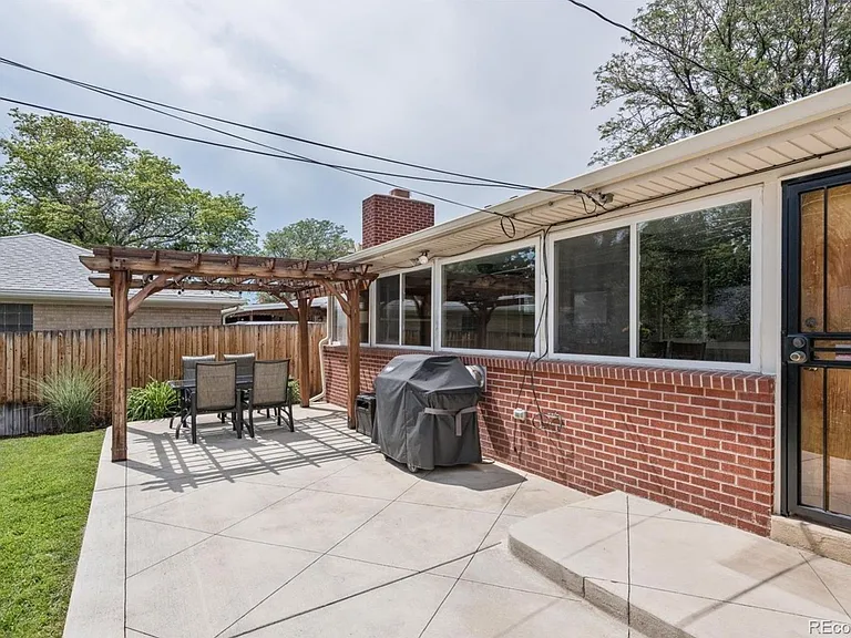 4480 E Colorado Ave — Photo 19
