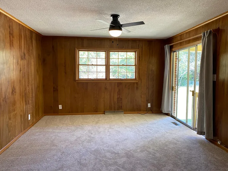 807 Watts Dr SE — Photo 21