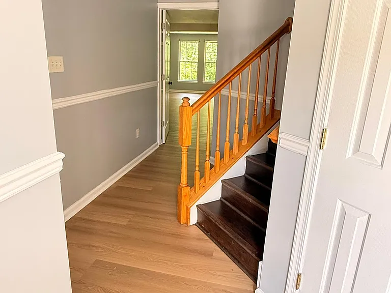100 Colts Neck Dr — Photo 7