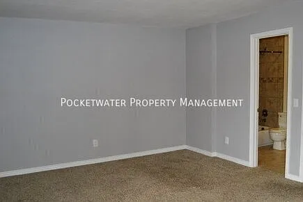 1827 Quail St #5 — Photo 8