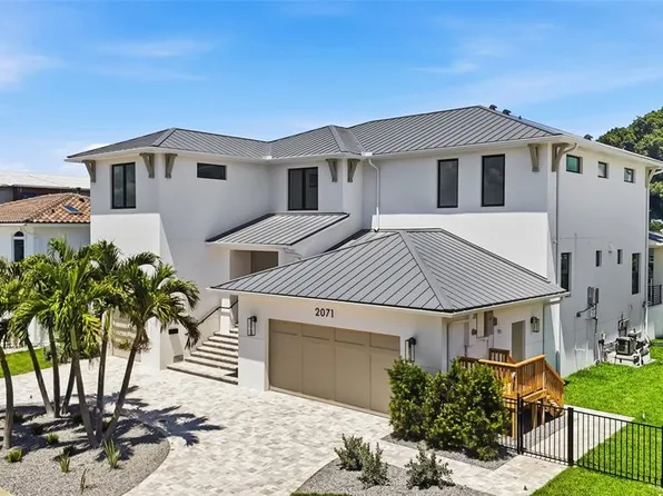 2071 ILLINOIS AVENUE NE, ST PETERSBURG, FL 33703