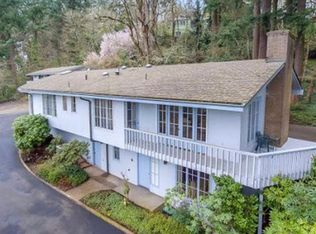 2261 Rose Ln, Eugene, OR 97403