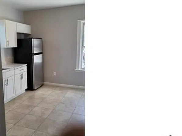 261 Amherst St APT 2, East Orange, NJ 07018