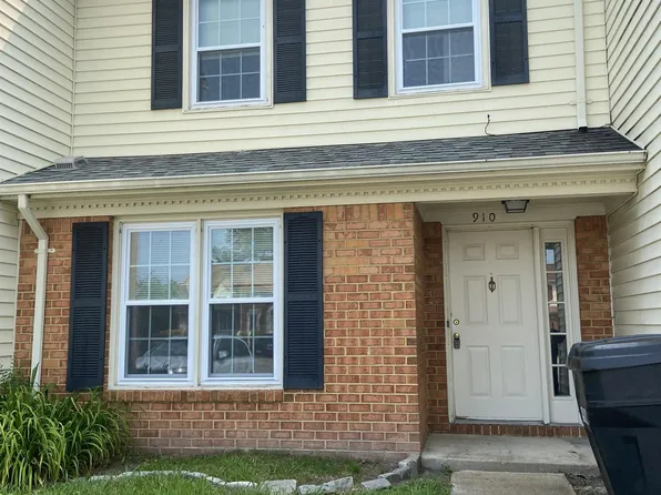 910 Jay Are Ct, Virginia Beach, VA