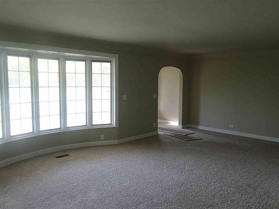 3rd image of 14609 Parrish Ave