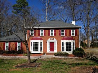 2391 Meadowglen Trl, Snellville, GA 30078