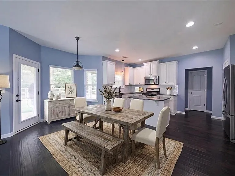 5595 Banner Blvd — Photo 8
