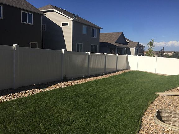 5th image of 2226 Maple Hill Dr