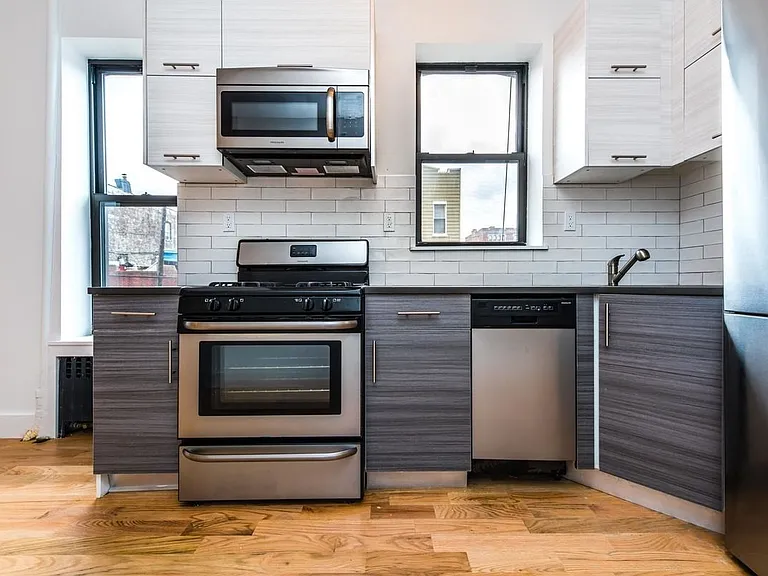259 Saint Nicholas Ave #2R — Photo 1