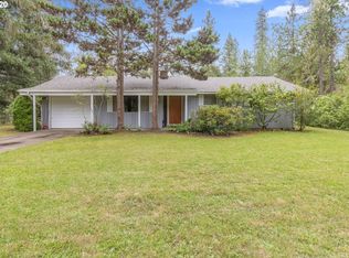 28494 Siesta Ln, Eugene, OR 97402