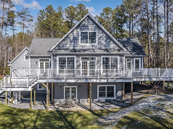 3rd image of 1566 Riverwood Dr