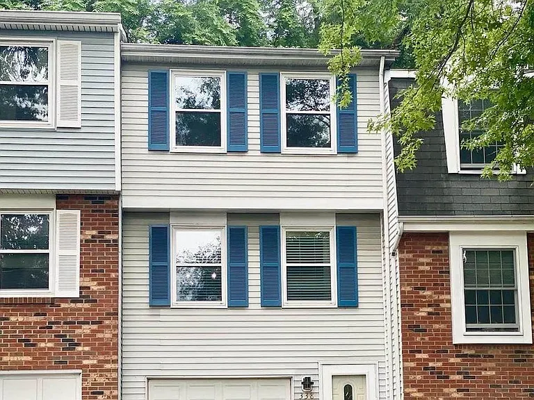 338 Huntingdon Ave — Photo 11