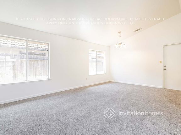 4th image of 1144 La Mesa St
