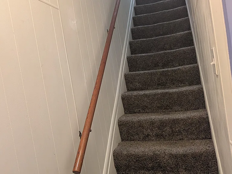 steps from 1st floor to 2nd floor