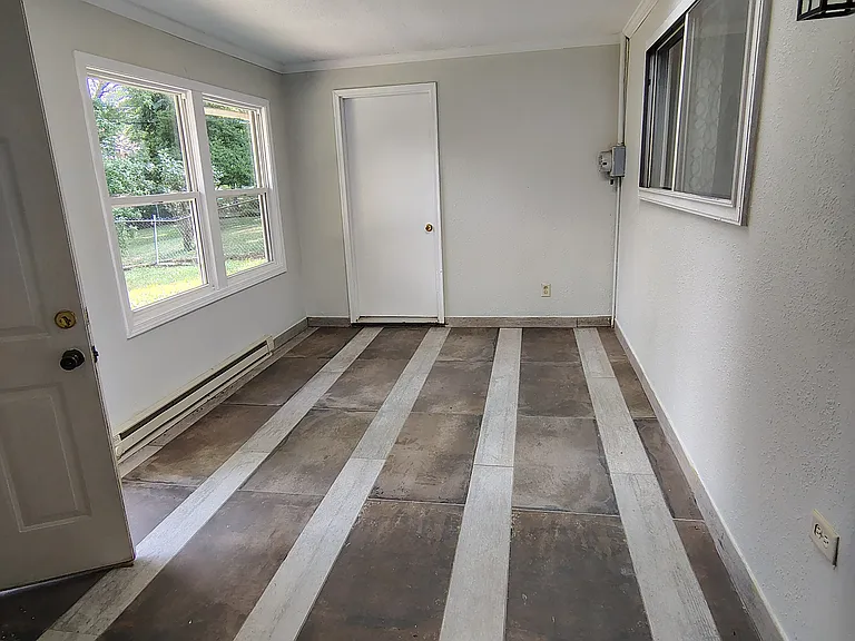 903 Holiday Dr — Photo 17